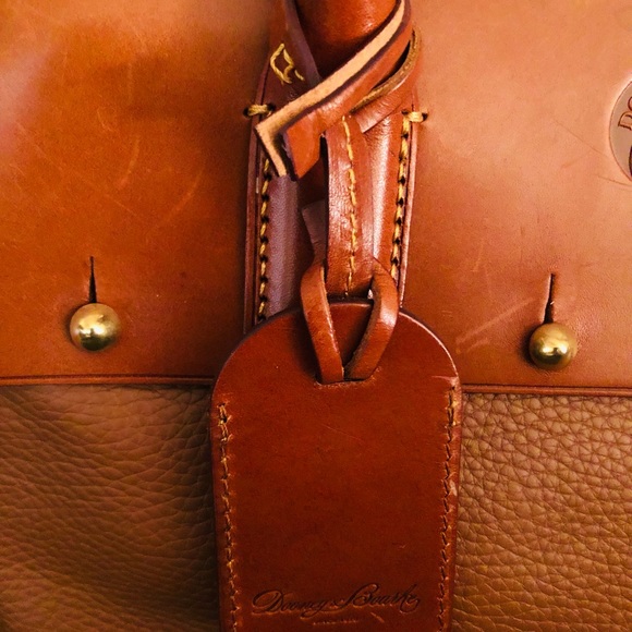 Beautiful AUTHENTIC Dooney and Bourke “WILSON PANAMA” shopping satchel. - Picture 5 of 9